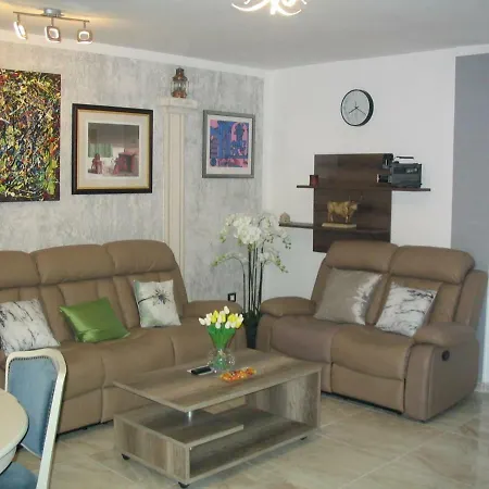 Amfora On The Ground Floor Apartment